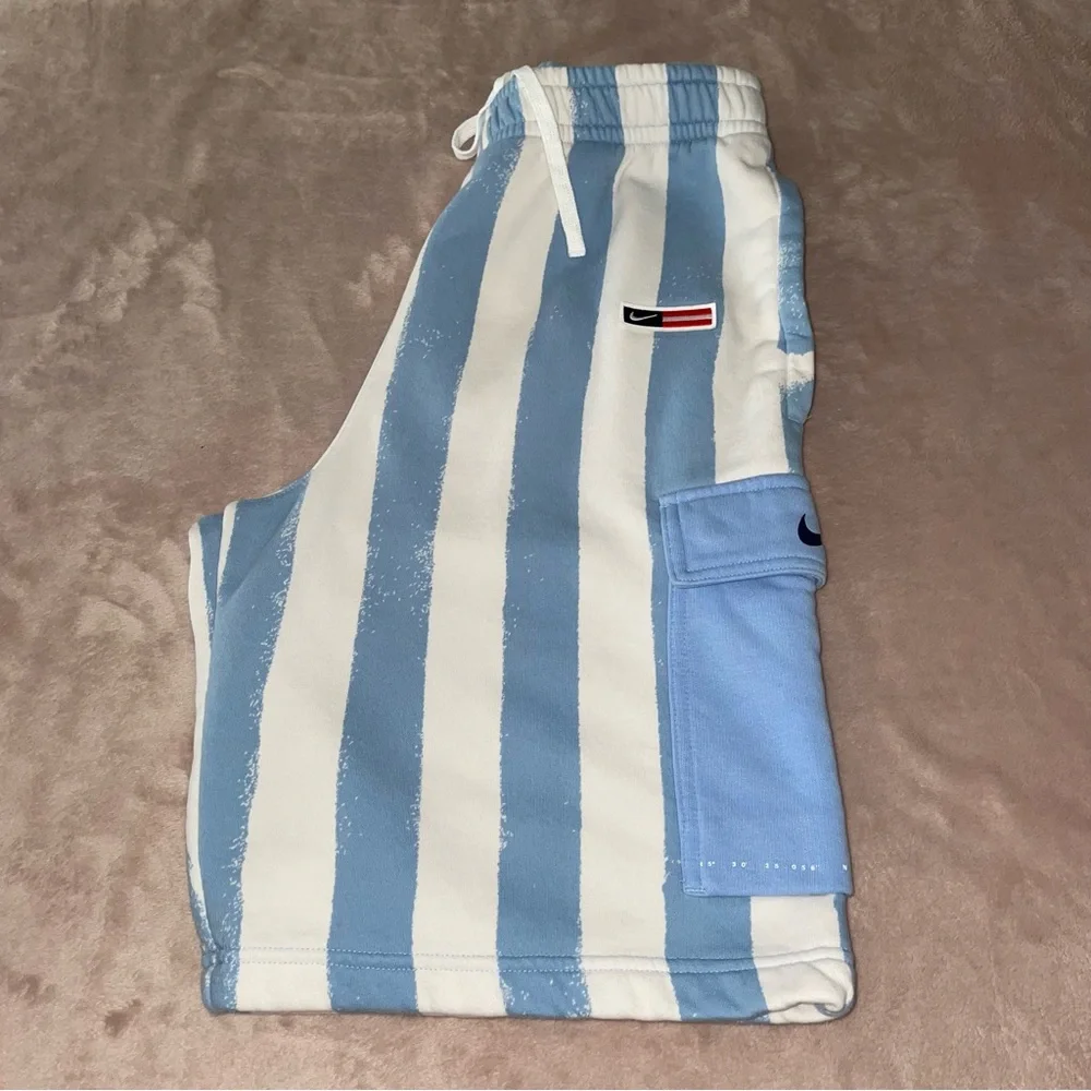 Nike short size S - Picture 4 of 8